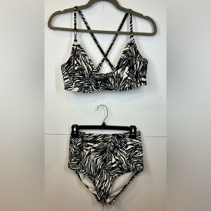 Athleta Black and White Zebra Print High-Waist Bikini 2 piece set  Med- 36D/DD